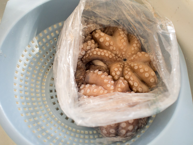 octopus fresh from grocery store