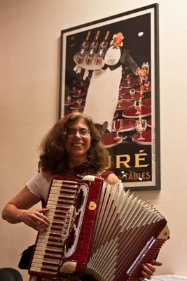 la dolce vita preview event - accordion