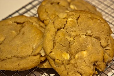 white chocolate macadamia nut cookies